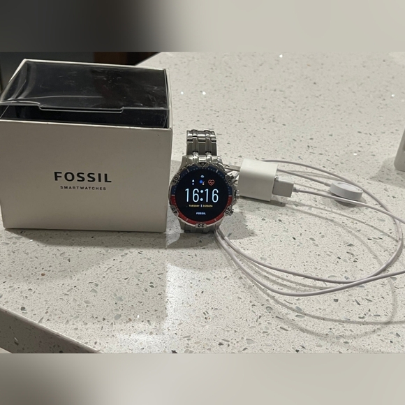 Mens Fossil Smartwatch Gen 5 Garrett - Picture 4 of 6